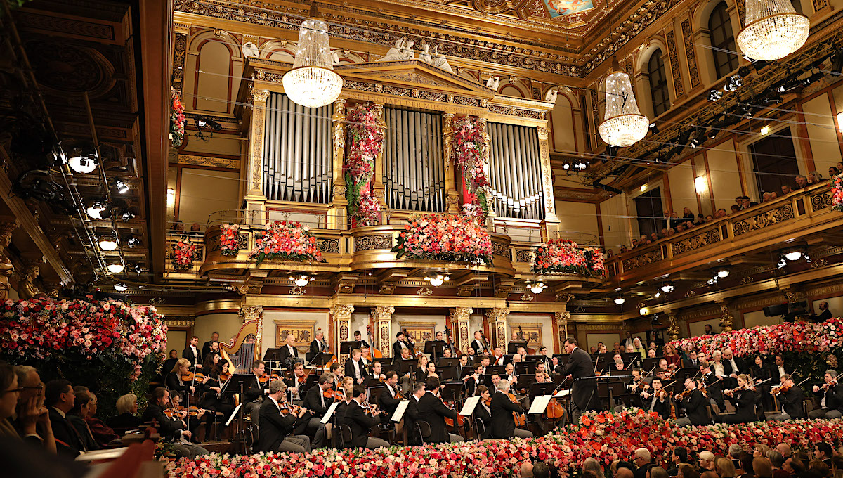 Christian Thielemann und die Wiener Philharmoniker beim Silvesterkonzert 2023 © Wiener Philharmoniker/Dieter Nagl