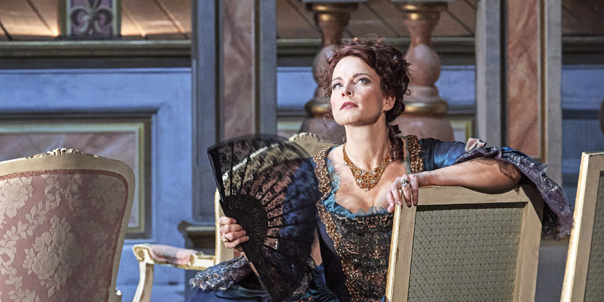 » Adriana Lecouvreur «, 3. Akt: Elīna Garanča bei ihrem Wiener Rollen-Debut als Principessa di Bouillon © Wiener Staatsoper GmbH/Michael Pöhn