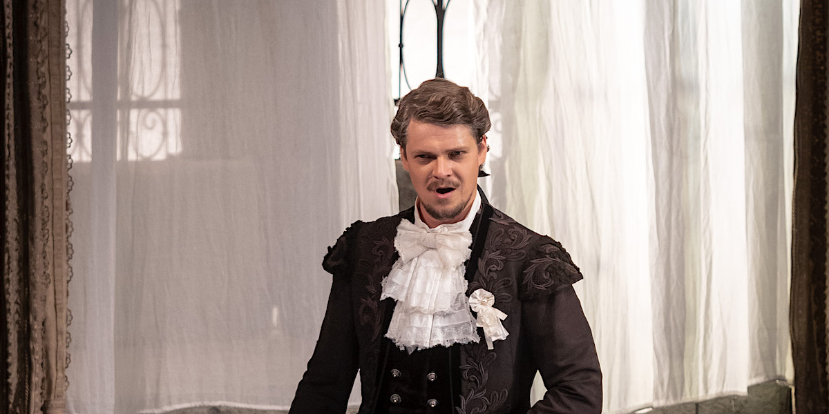 »&#8239;Le nozze di Figaro&#8239;«, 2. Akt: Peter Kellner als Figaro © Wiener Staatsoper GmbH/Ashley Taylor