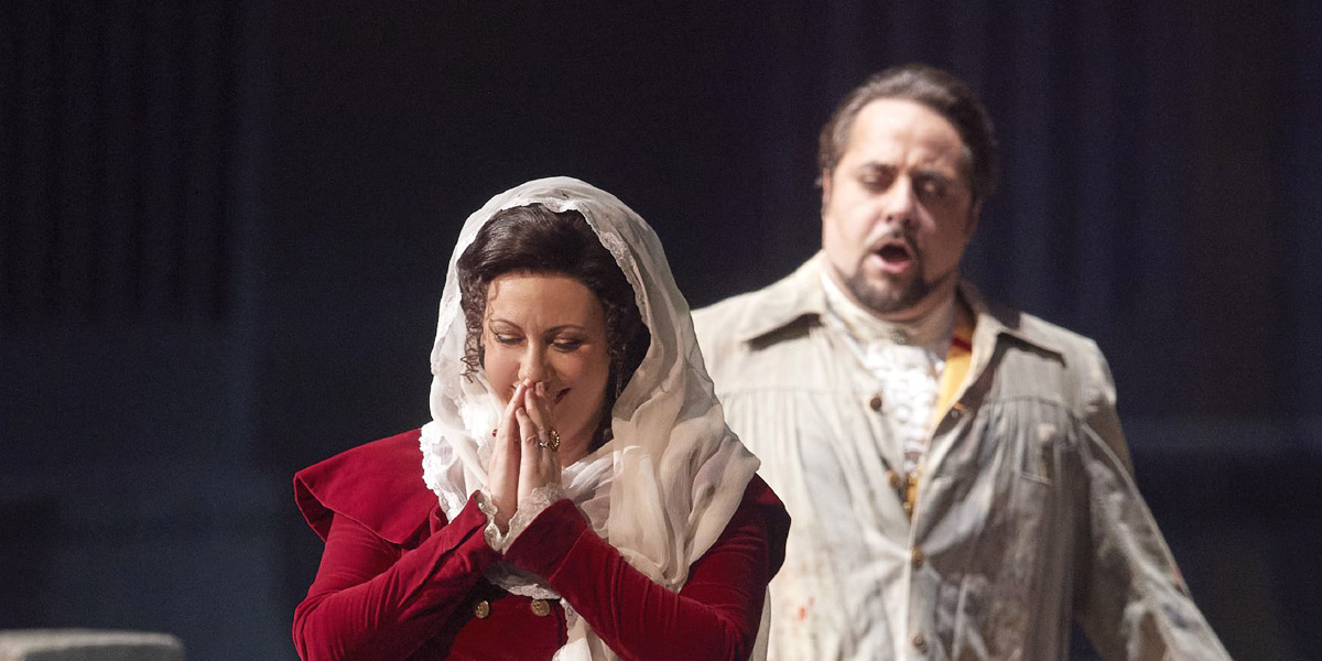 » Tosca «, 1. Akt: Saioa Hernández (Floria Tosca) und Luciano Ganci (Mario Cavaradossi) © Wiener Staatsoper GmbH/Michael Pöhn