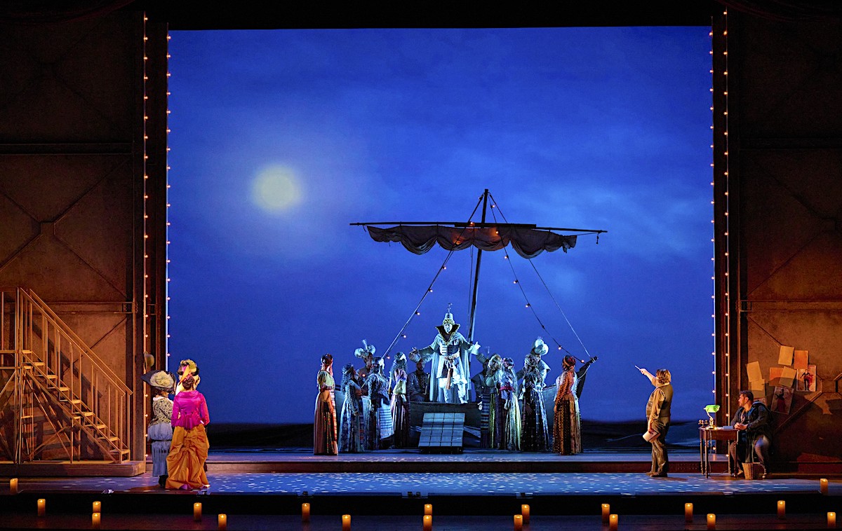 » Il turco in Italia «, 1. Akt: Des Türken Selim Ankunft in Neapel, wo er unter anderem von Fiorilla und ihren Freundinnen erwartet wird © Wiener Staatsoper GmbH/Michael Pöhn
