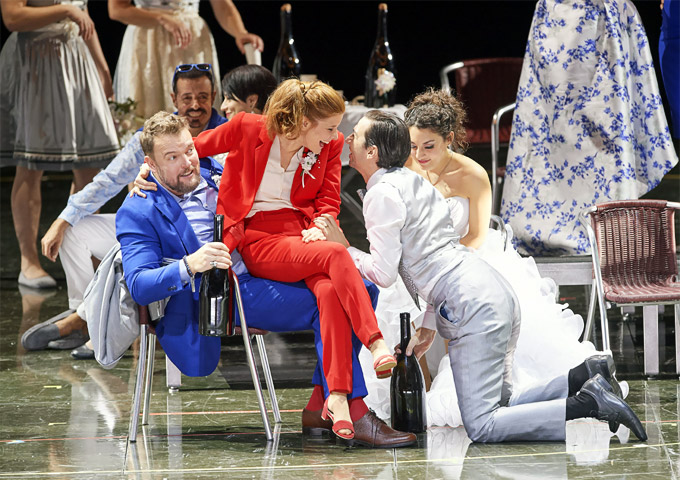 »Die Weiden«: Tomasz Konieczny (Peter), Rachel Frenkel (Lea), Edgar (Thomas Ebenstein) und Kitty (Andrea Carroll) © Wiener Staatsoper GmbH/Michael Pöhn