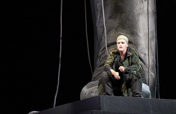 »Elektra«: Ricarda Merbeth als Elektra © Wiener Staatsoper GmbH/Michael Pöhn