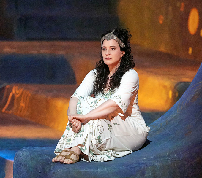 »Salome«: Gun-Brit Barkmin in der Titelpartie © Wiener Staatsoper GmbH/Michael Pöhn