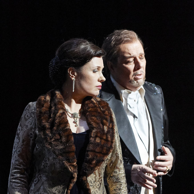 »Eugen Onegin«, 3. Akt: Marina Rebeka als Tatjana an der Seite ihres Mannes, Ferruccio Furlanetto als Fürst Gremin © Wiener Staatsoper GmbH/Michael Pöhn