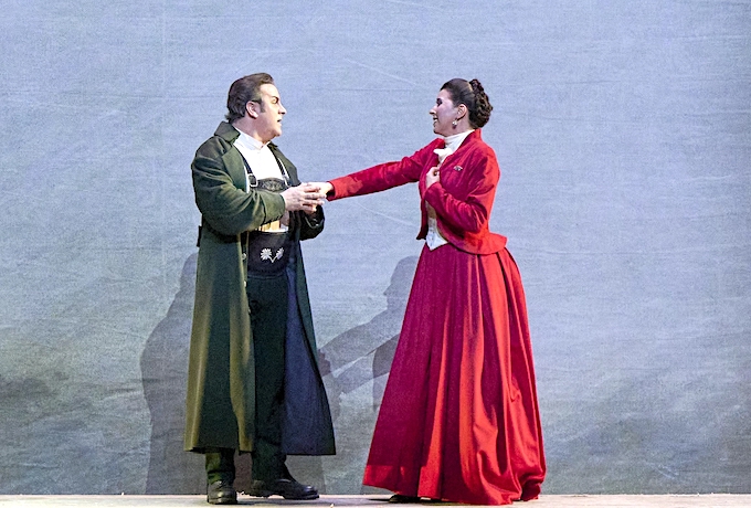 » Guillaume Tell «, 2. Akt: Lisette Oropesa (Mathilde) und John Osborn (Arnold) bei ihren Rollen-Debuts an der Wiener Staatsoper © Wiener Staatsoper GmbH/Michael Pöhn